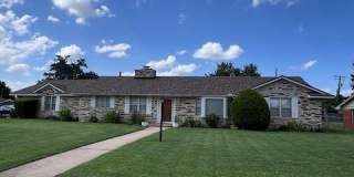 1301 NE 53rd Street Gallery 1