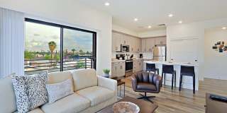 475 N 9TH Street Gallery 12