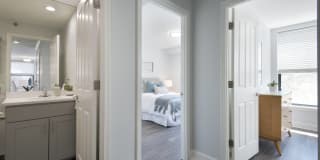 Garrison Square Gallery 10