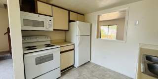 2 Bedroom, 2.5 Bath Townhouse Gallery 5