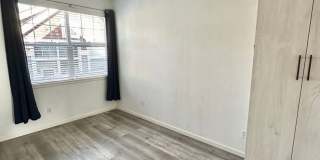 Modern 3 bedroom, 2.5 bathroom Townhome in Mapleleaf! Gallery 23