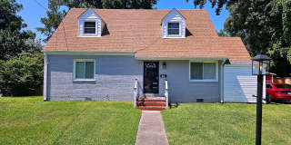 Beautifully Renovated 4-Bedroom Home In Norfolk Gallery 1