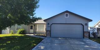 Nice 3 bed, 2 bath home in Boise. Newer Paint and Carpet. Gallery 3