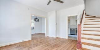 2 Bedroom house in West Campus Gallery 4