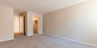 Twin Towers Apartments Gallery 24