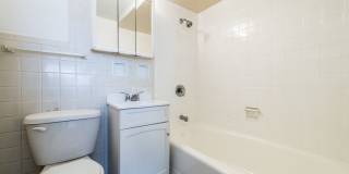 7101 S Artesian Chicago Lawn Apartments Gallery 2