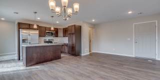 Big Lake row style / front to back townhome for RENT; 3bd 3ba 2car attached garage Gallery 5