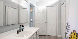 Fully Furnished Coastal Retreat Near Wrightsville Beach in Desirable Masonboro Neighborhood Gallery 22