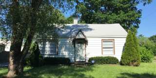 South side Indy - 3 BR near U of I Gallery 3
