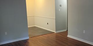 32 S TUCKER St Gallery 1