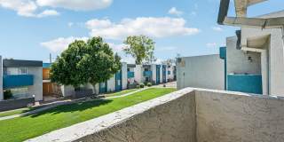 Sycamore Square Gallery 26