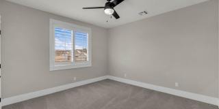 Custom 6 Bedroom Home in Great Location. Gallery 31