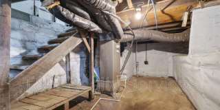 926 West 32nd Street Gallery 31