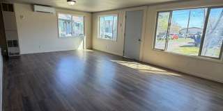 Newly Remodeled 3Bed/ 1Bath Gallery 1