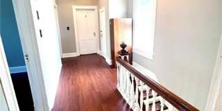 1522 Barron Street Gallery 25