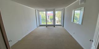 Beautiful Gigantic Condo in Beverly Hills!!! Gallery 8