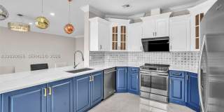 15891 NW 15th Ct Gallery 10