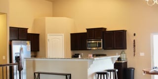 6 Bed/3 Bath Rancher Close to to the North Side Hospitals Gallery 5