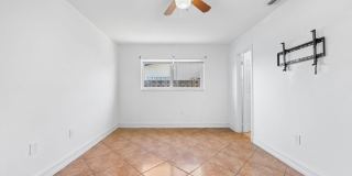 11371 NW 40th Place Gallery 21