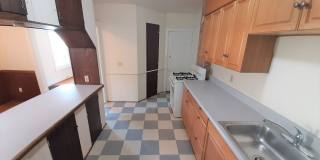 119-121 Prospect Street Gallery 14