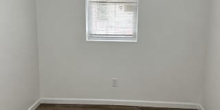 1417 Lenox Ave Gallery 7