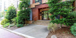 Beautiful One Bedroom in the Heart of Foggy Bottom| Water and Gas Included! Gallery 45