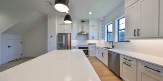 Gorgeous 4/3.5 Custom 3 Story Townhome Gallery 5