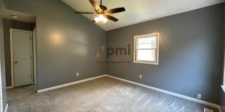 3464 Iowa St Gallery 11