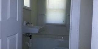 3238 Webster Ave Gallery 11