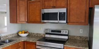 UCF Remodeled Duplex Gallery 4