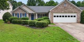 390 Silverthorn Drive Gallery 1