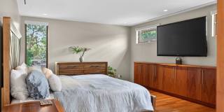 HaleGator: Award-Winning Oceanfront Home w/ Rooftop Lanai & Ocean Views Gallery 15