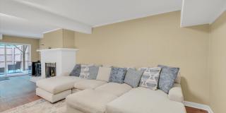 918 Hampshire Court Gallery 15