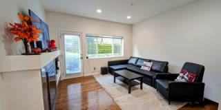 North Lynnwood 3 bdrm with Bonus/Media Room Gallery 5
