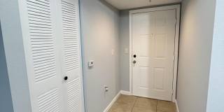 301 SW Palm Drive Gallery 5