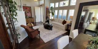 Beautiful 5 Bedroom/3 Bath 2 Story Home in Versailles Gated Community Gallery 7