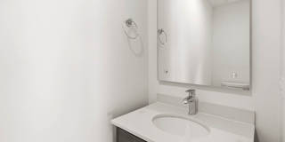 Reservoir District Townhome | 3 Bed + Den | 3.5 Bath | 1,800 Sf | Large Private Rooftop Deck & Balcony | 1 Car Garage Gallery 12