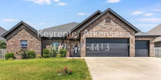 Bentonville living | 4bed 2bath Gallery 1