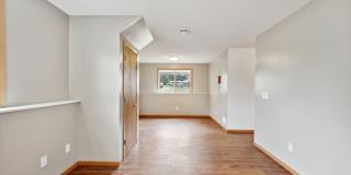 9002 Lexington Ave Ne Gallery 1