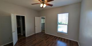 2 bedroom 1 bathroom house in Downtown Edmond with central heat and air and washer/dryer hookup Gallery 8
