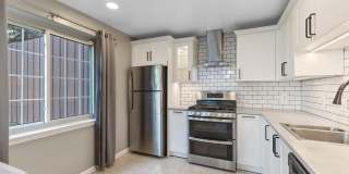 8244 CATBIRD Circle Gallery 1