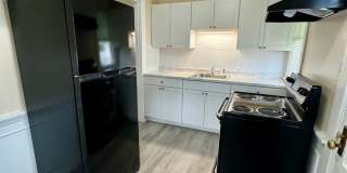 Mid-September availability - 2 Bedroom House near Sunset Park Gallery 8