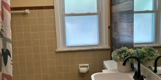 Brick 4 Bedrooms house is South Euclid With 2 Cars Detached Garage for Rent Gallery 23
