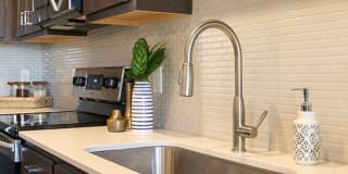 River House Gallery 2