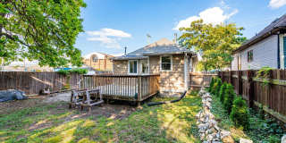 Darling 3 Bed 1 Bath Home Gallery 14