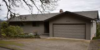 3 BD I 3.5 BA Home - Separate Living Areas Gallery 1