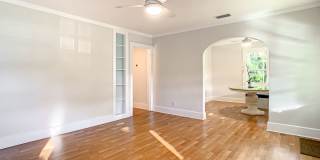 Charming two bedroom two bathroom cottage in North St. Petersburg Fully Updated. Charming two bedroom two bathroom cottage in North St. Petersburg Fully Updated. Gallery 13