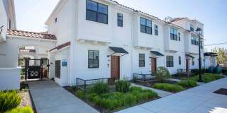 The Angelino Gallery 11