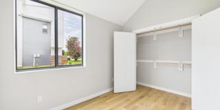 1120 S Washington Street Gallery 25