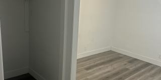 2220 6th Avenue Gallery 8